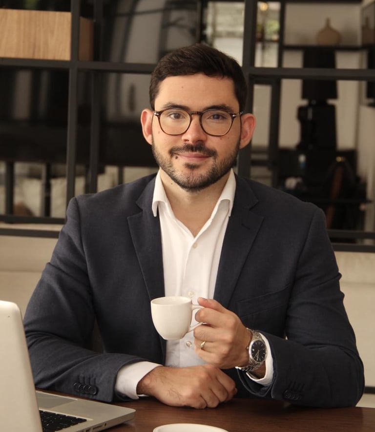 dr. Thiago Pinheiro