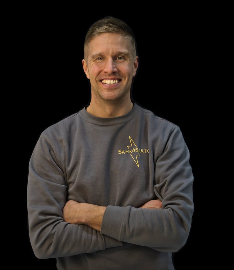 Sähkösäätö Oy:n omistaja Pekka Tiikkaja.