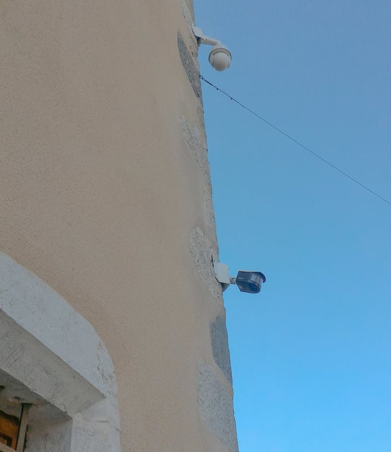 Système de vidéosurveillance installé par Phonie-Sat pour une école en Haute-Savoie