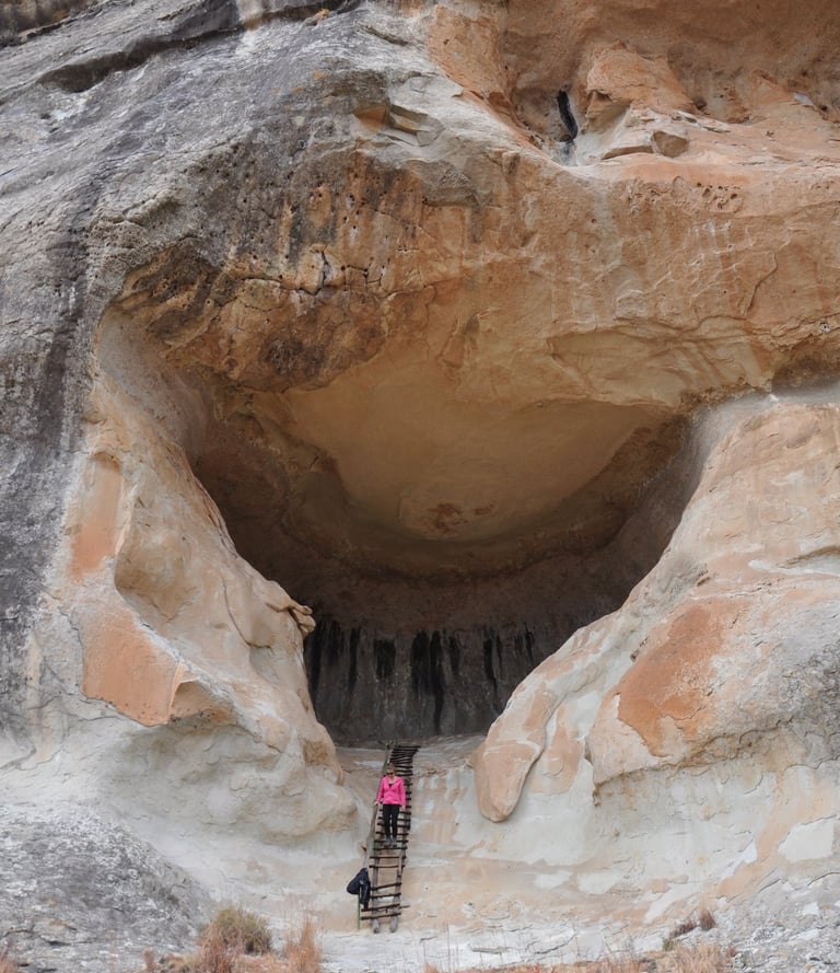 Holkrans Hike and Caves, Golden Gate Highlands National Park, South Africa