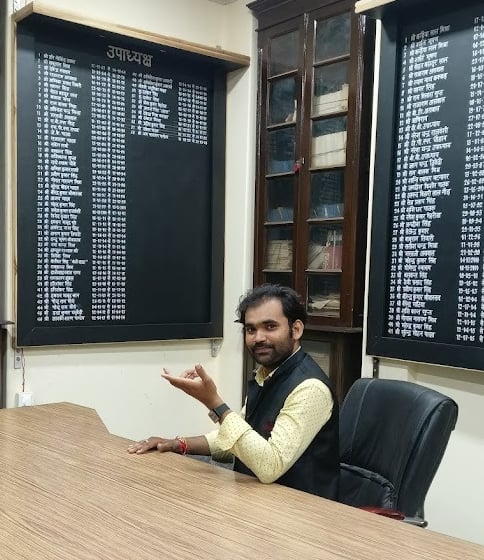 Rajan Gupta Sir is the Founder and CEO of Rocky Home Classes. He is Multi-Talented & Dynamic