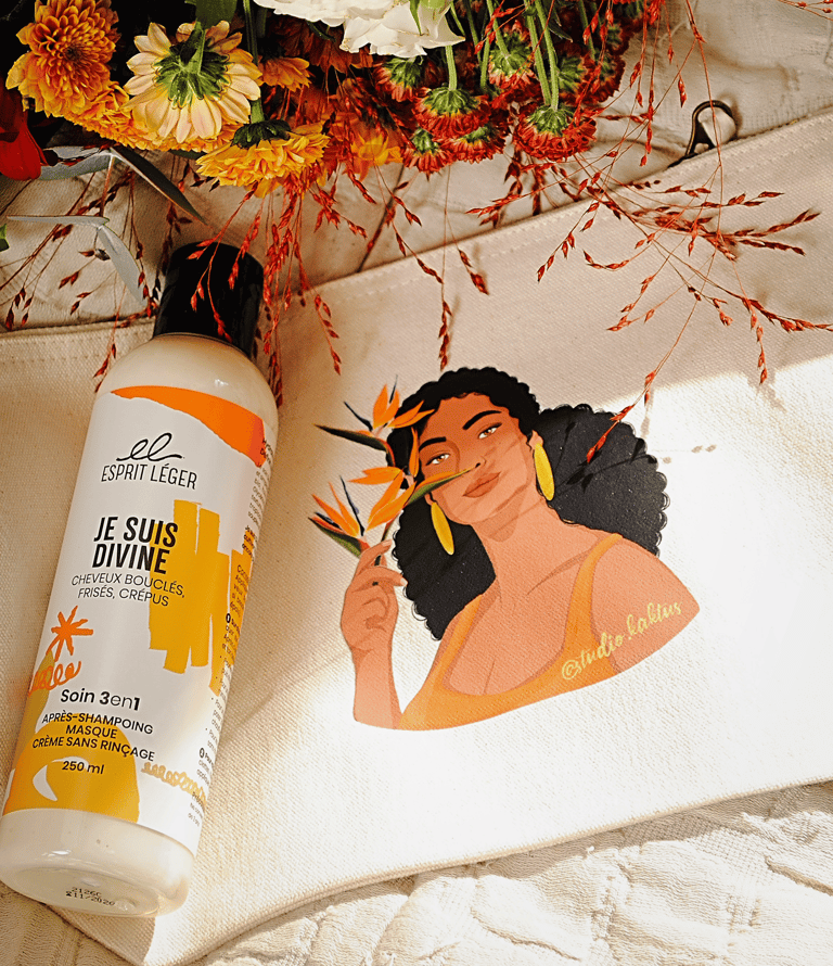 ffret de Noël Je Suis Divine avec soin capillaire 3-en-1 pour cheveux texturés et pochette en coton 