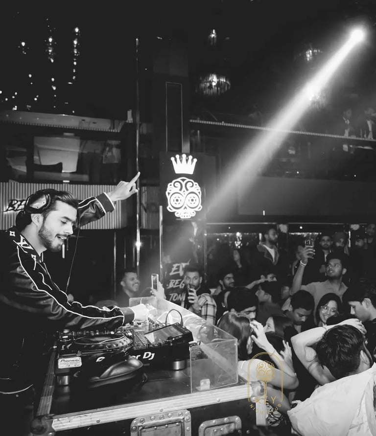unforgettable nightlife experience in Delhi, KOKKINIA