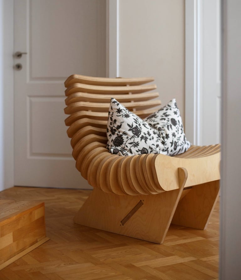 Елегантно параметрично кресло от серията ни параметрични мебели. Изработено чрез CNC услуги за макси