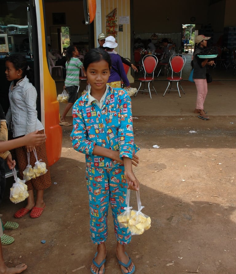 comfort stop to Siem Reap from Phenom Penh, Cambodia