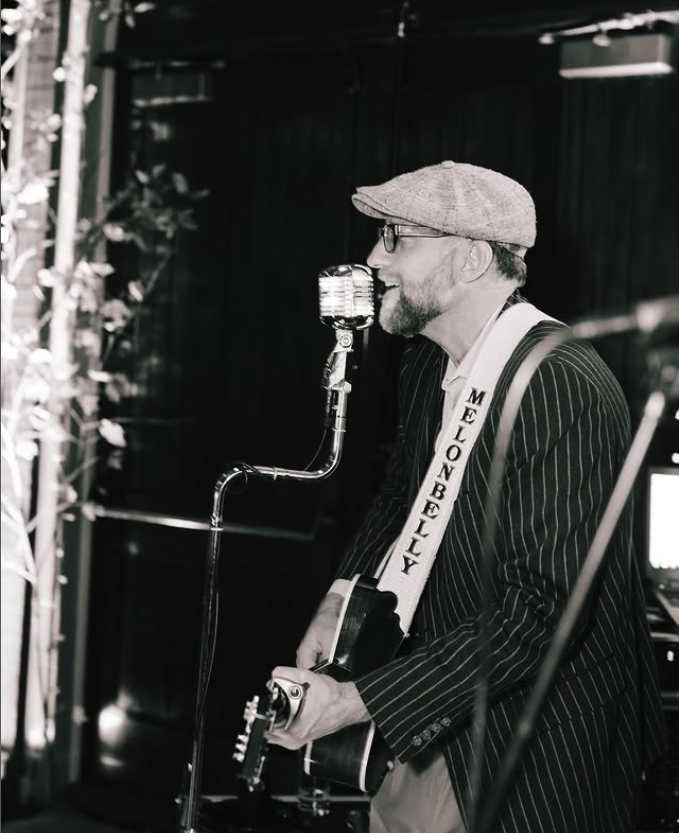 Acoustic guitarist in Charlotte, NC - Clifton Castelloe