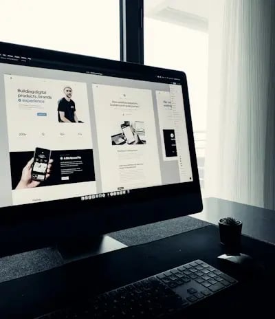 Compromiso y profesionalismo en proyectos digitales