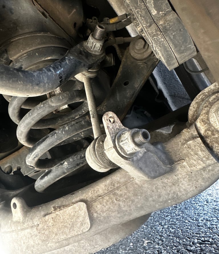 On-site vehicle repair mobile mechanic service