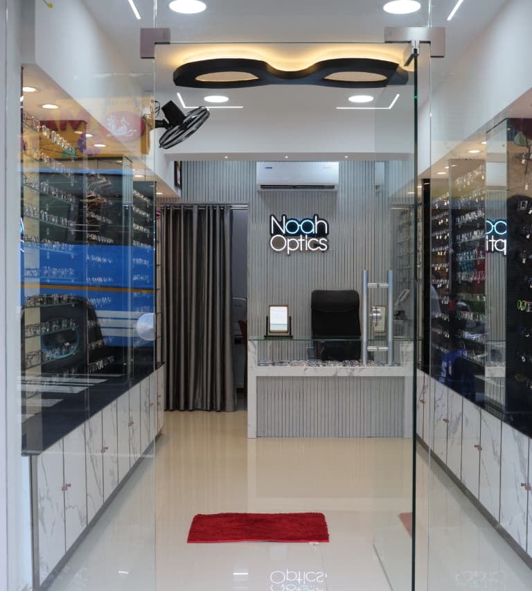 Noah Optics Shop Pic