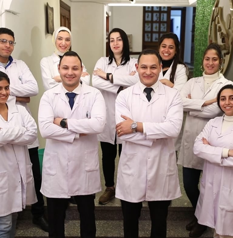 الطاقم الطبي في مركز فايبر كلينك - fiber clinic - فريق دكتور بيتر مجدي البرت