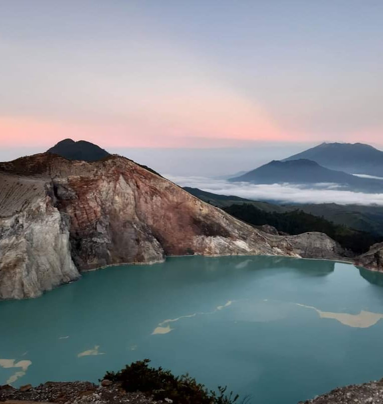 ijen crater