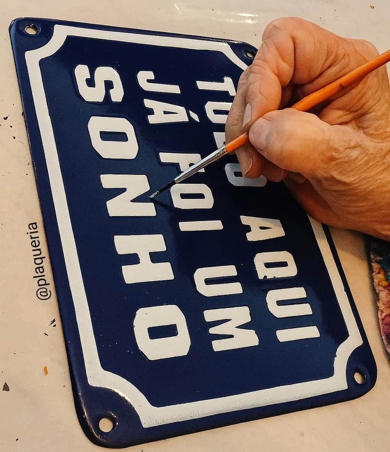 placa metal esmaltada pintada a mao artesanal plaqueria
