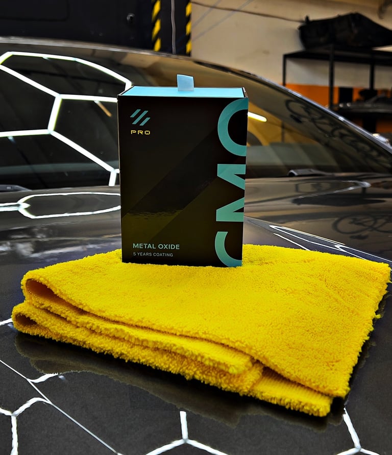 Apsauginės dangos Keramikinė danga automobilio lakui suteikia papildomą blizgesį ir slidumą - kitaip