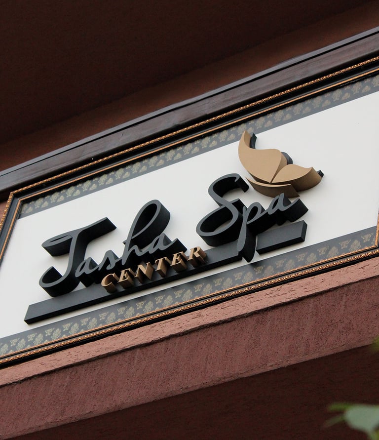 litere volumetrice casete luminoase iasi agentie publicitate sisteme expozitionale roll-up