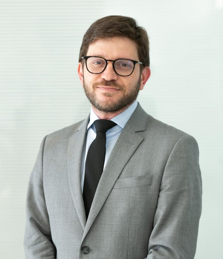 Dr. Rodrigo Luppino - Reumatologista - Clínica Lumité