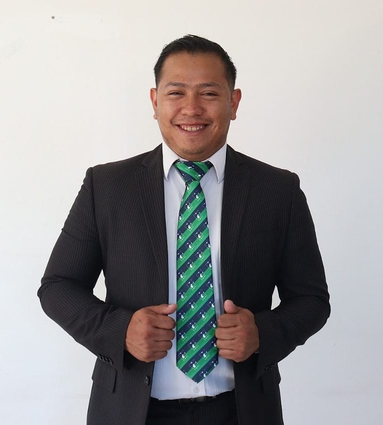 "Listo para conquistar el mercado inmobiliario 🏡💼💚.