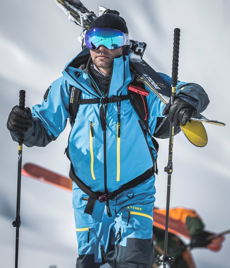 alt= Xaver Kröll, Staatlicher Skilehrer, Skifüher, Skiguru-Zillertal, Skischool