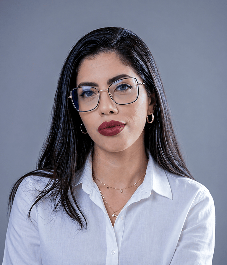 Raissa Andrade, estrategista de marcas e designer B2B — Estúdio Aguila