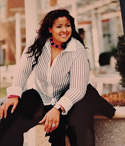 Model Melissa D. Fortune Belk/Evolution Models