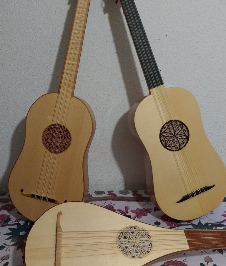 3 early fretted instruments