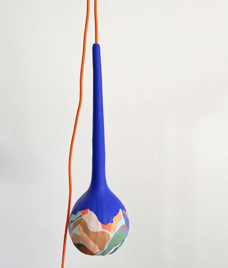 Luminaire calebasse peint Claire Mahé