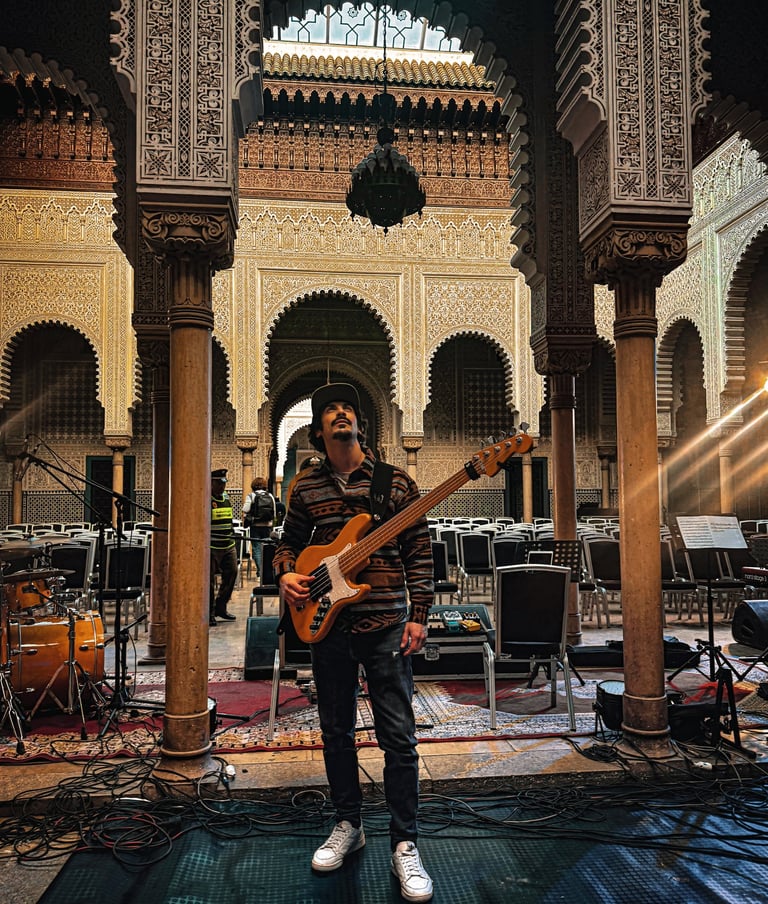 Bass player, jazz musician and Latin American artist.