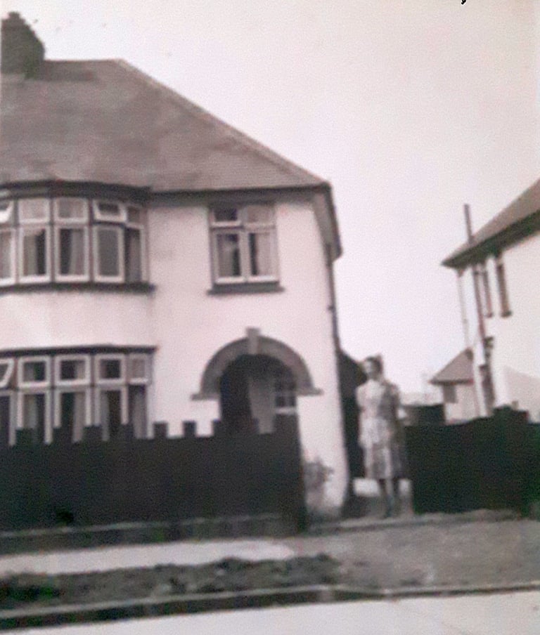 11 Ravenswood Avenue, Tunbridge Wells, Kent TN2 3SG