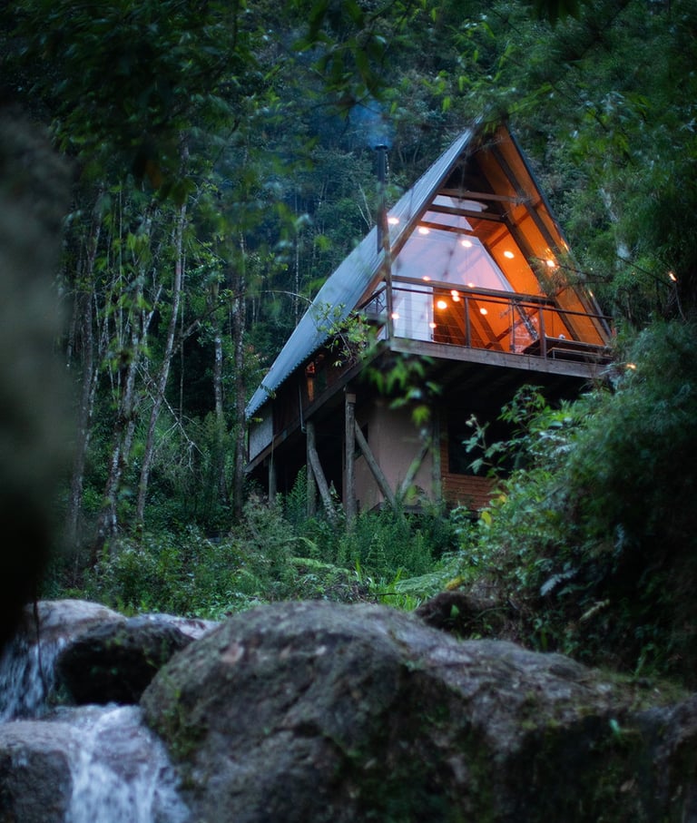 hospedagem-chale-triangular-montanhas