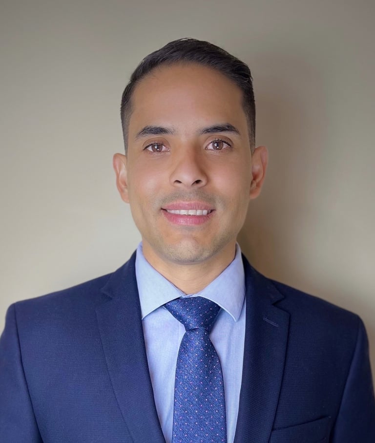 Alejandro González (RCIC) , registrado en Canada
