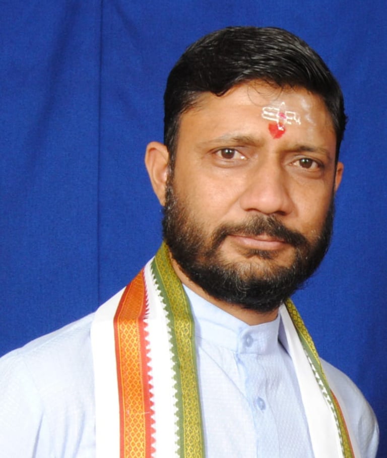 Santosh Khanduri 