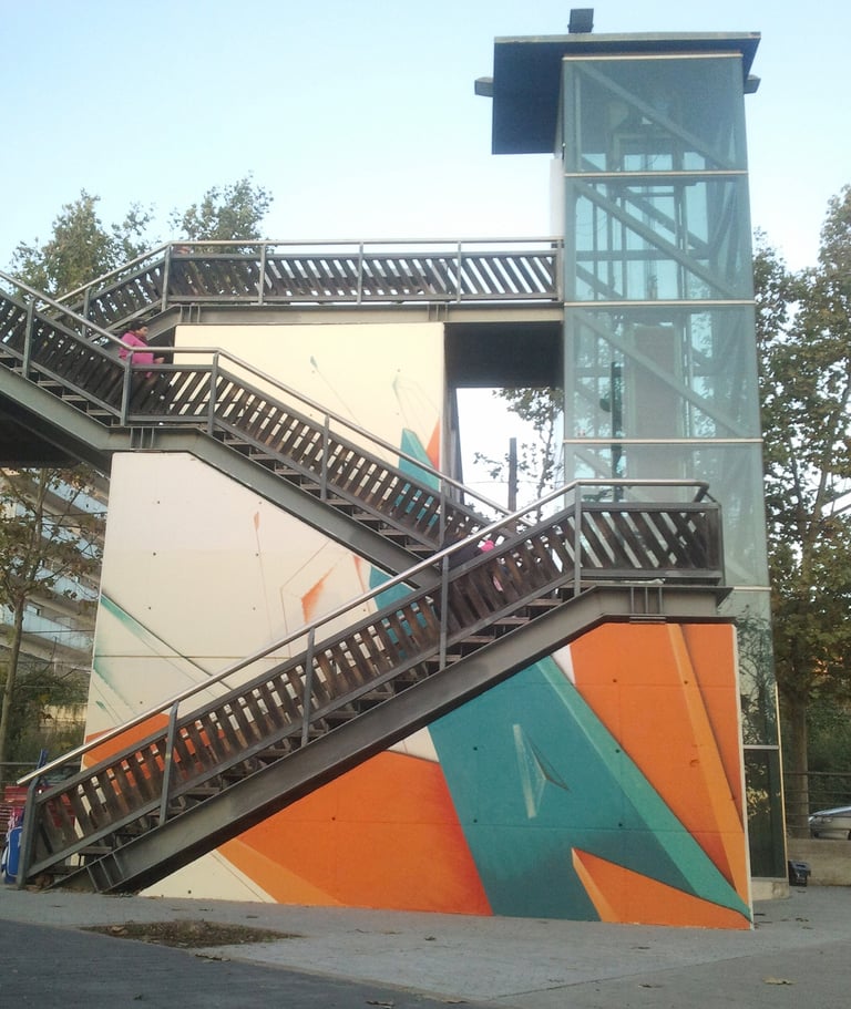 Graffiti mural con diseño 3d para instalación del ayuntamiento de Cerdanyola arte urbano spray