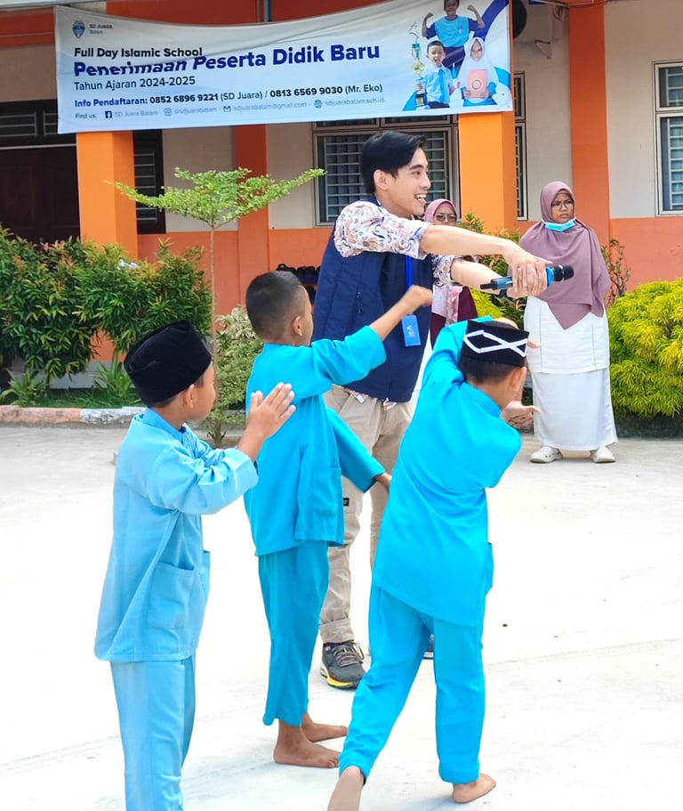 SD Juara Batam Harumas Berbagi PT Usaha Kiat Permata CSR