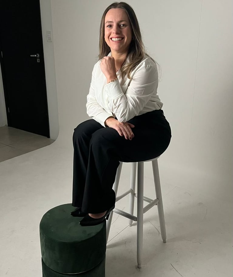 corretora de imoveis com muitos anos de experiencia no mercado com foco na cidade de maringá - pr