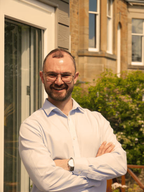 Headshot of Tom McKeever