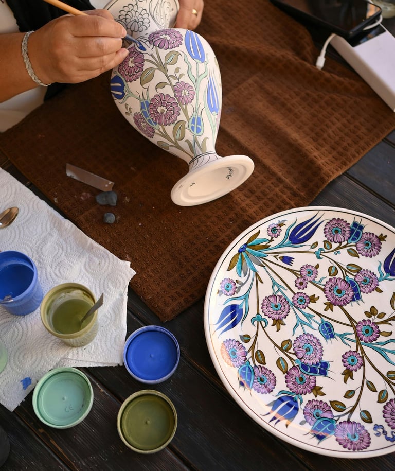 La poterie marocaine c'est de l'art qui donne vie à des objet d´coratifs pour embellir nos intérieur