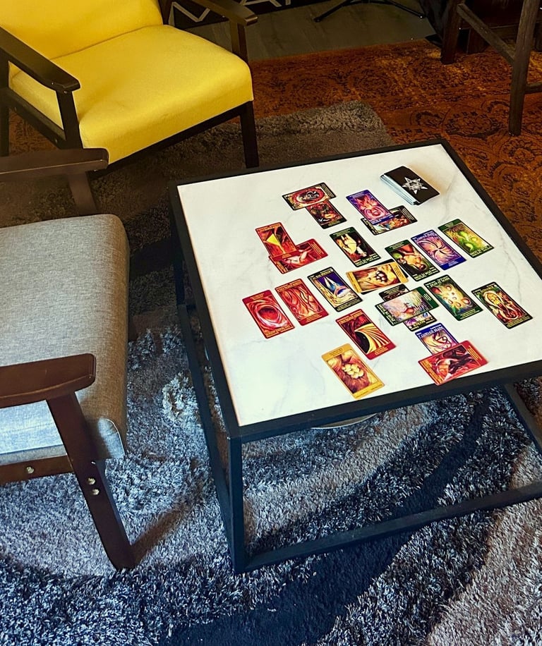 Los Angeles Tarot Readings room with chairs and tarot cards table