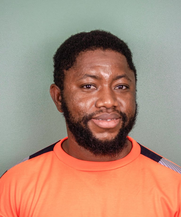 Portrait d'Amine, opérateur polyvalent chez REVIBAT