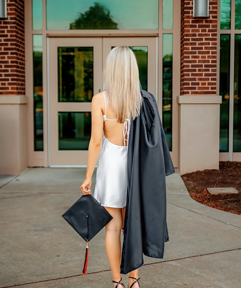 Hershey PA Senior Picture Photographer. Lancaster PA senior picture photographer. Manheim PA senior pictures