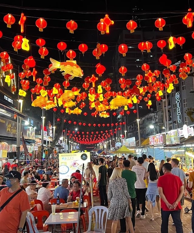 JALAN ALOR