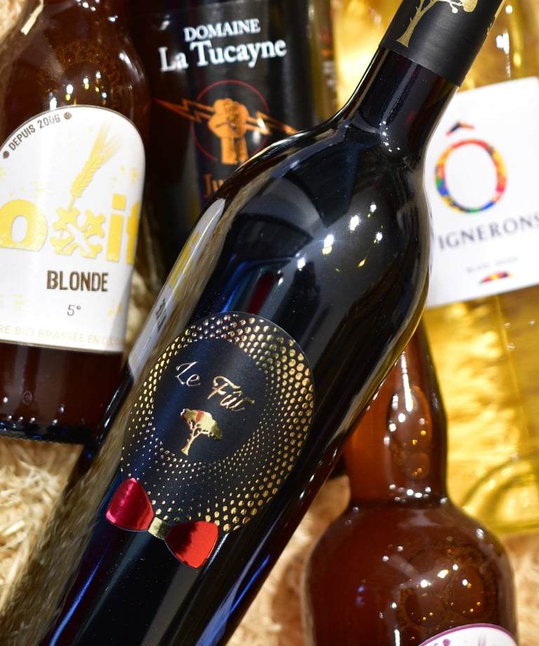 Des bouteilles de vins et de bières