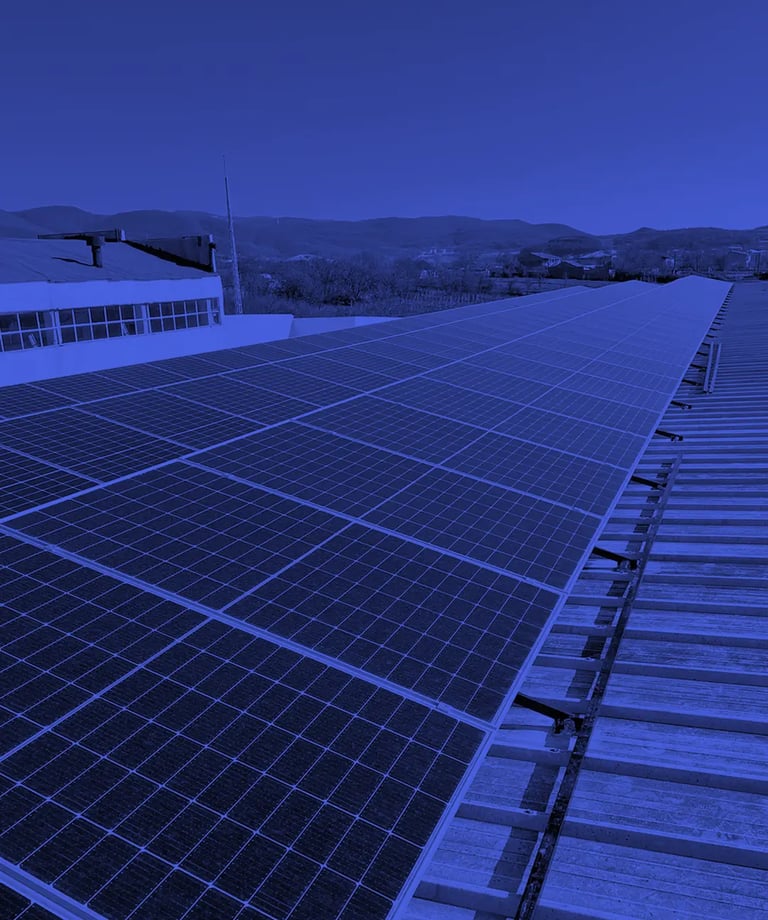 Paneles solares para empresas Colombia