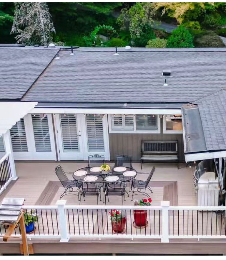 Deck contractor with NWCC in WA, USA