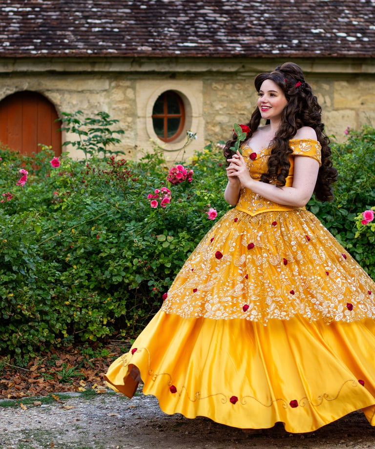 robe princesses cosplay belle et la bete sur mesure normandie haut de france ile de france