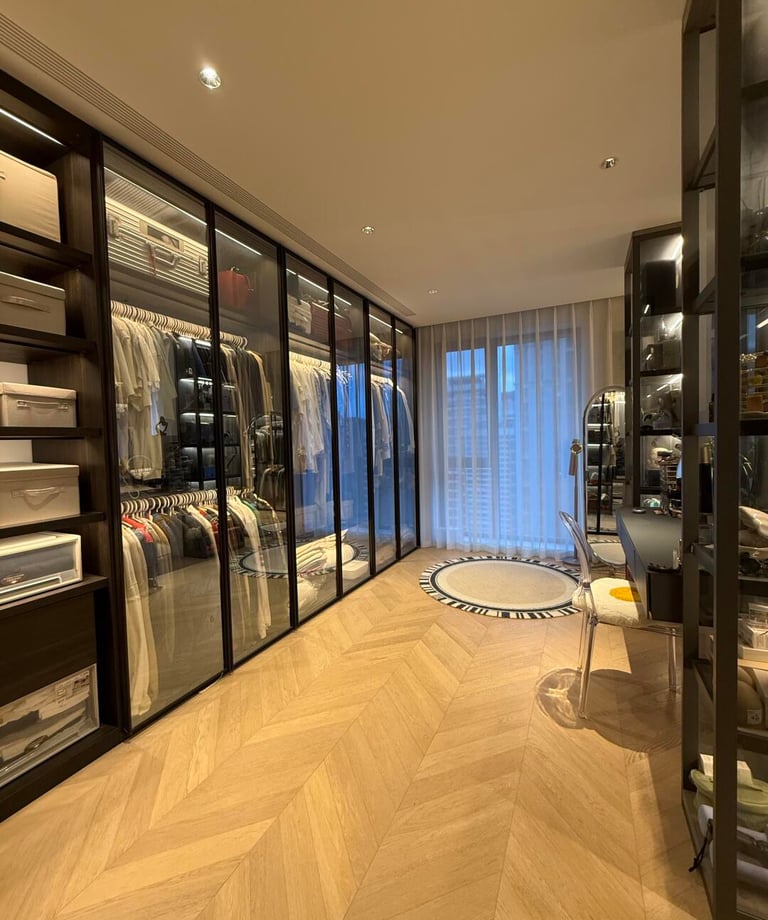 Echelon closet systems 