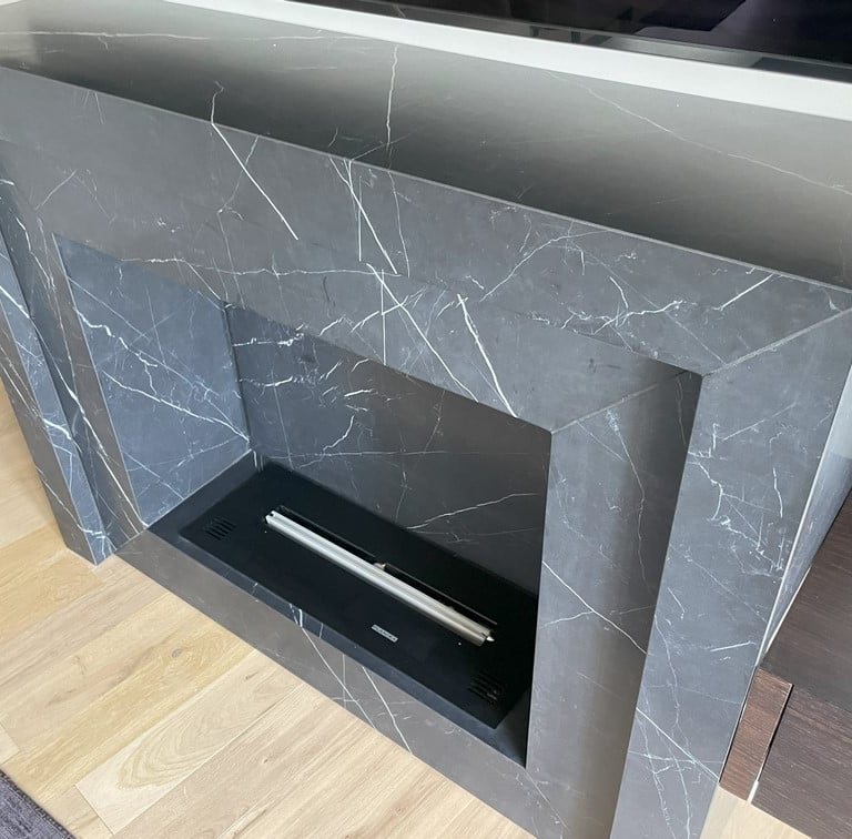 Cheminée Negro Marquina