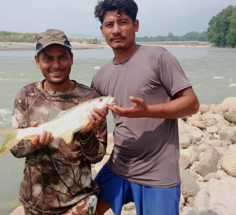 fishing into Bardiya National Park