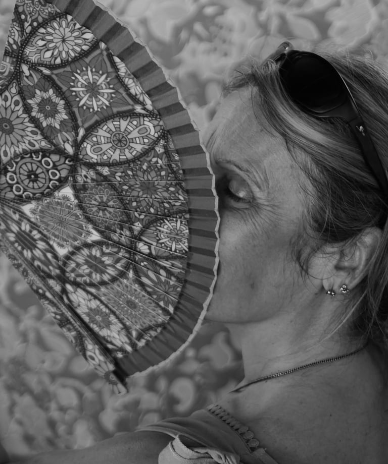 foto retrato, foto preta e branca, foto senhora