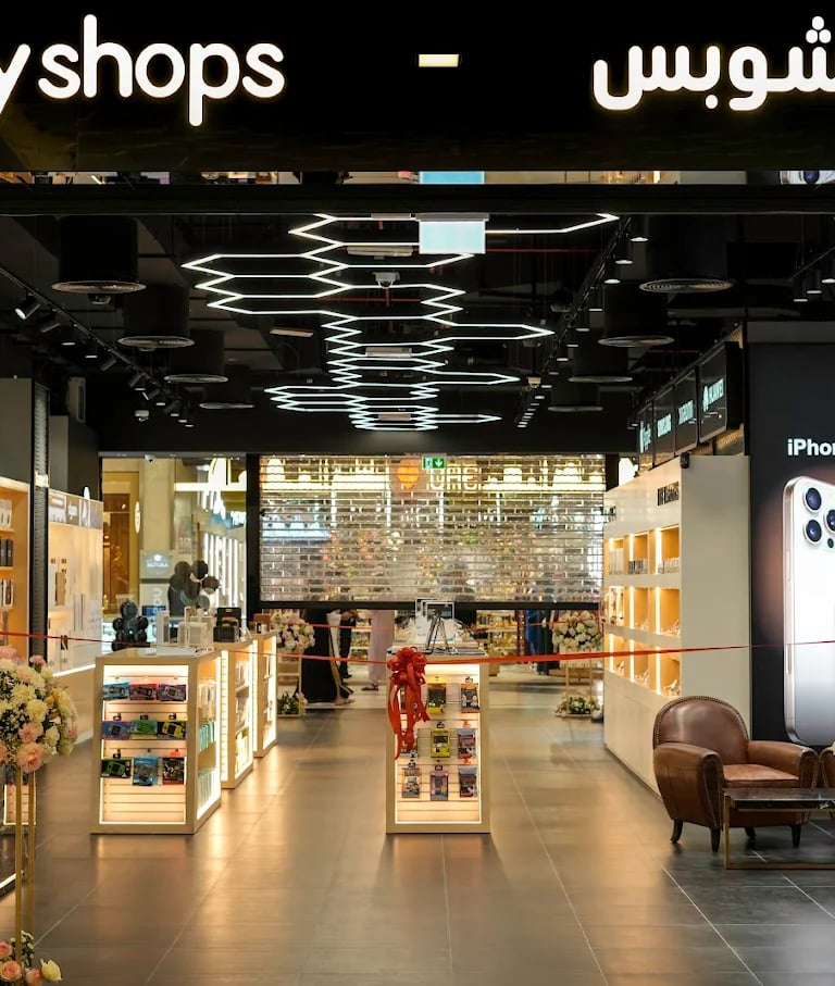 Retail Electronic Shop Abu Dhabi /Right Led Lighting Solutions 