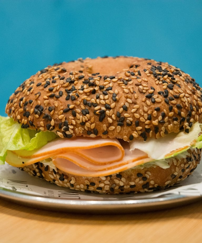 Bagel Amsterdam Turkey Slice