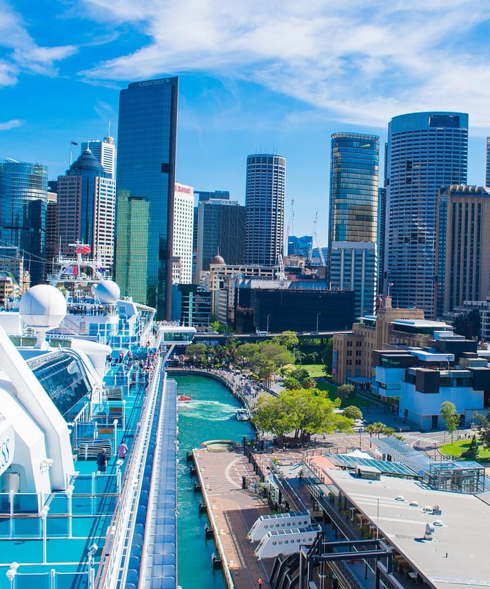 sydney skyline from cruise ship